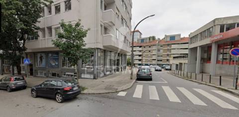 Loja comercial de 72,50 m2– bonfim, porto
