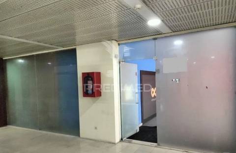 Loja comercial de 72,50 m2– bonfim, porto