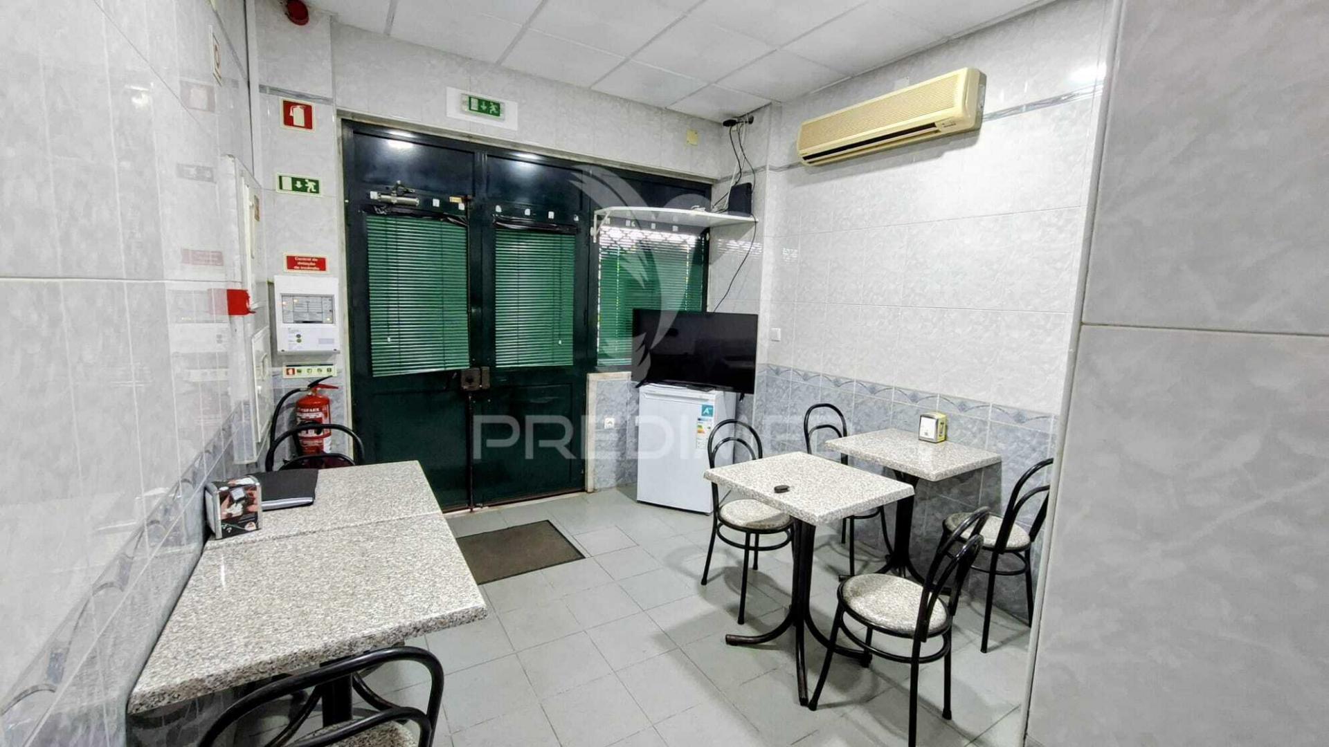 Bar e restaurante - trespasse com renda baixa - centro odivelas