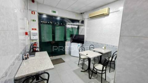Bar e restaurante - trespasse com renda baixa - centro odivelas