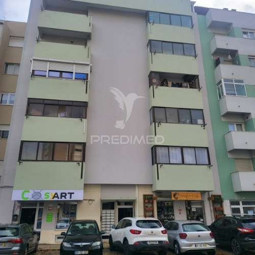 T1 com 2 elevadores em setúbal