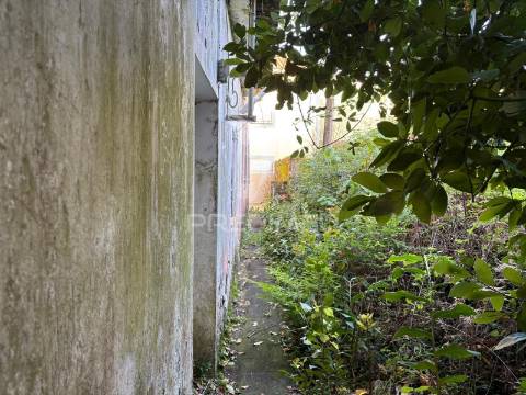 Moradia para recuperar – são bento | 73 m²