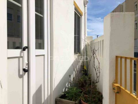 Moradia t3 no centro de grândola