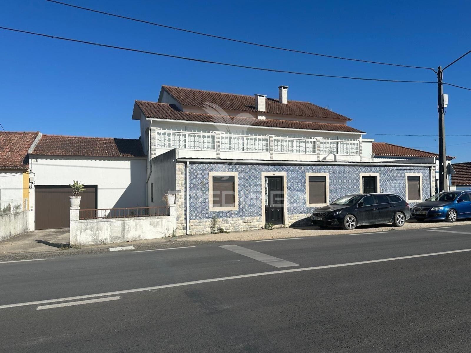 Moradia/quintinha t6- santarém