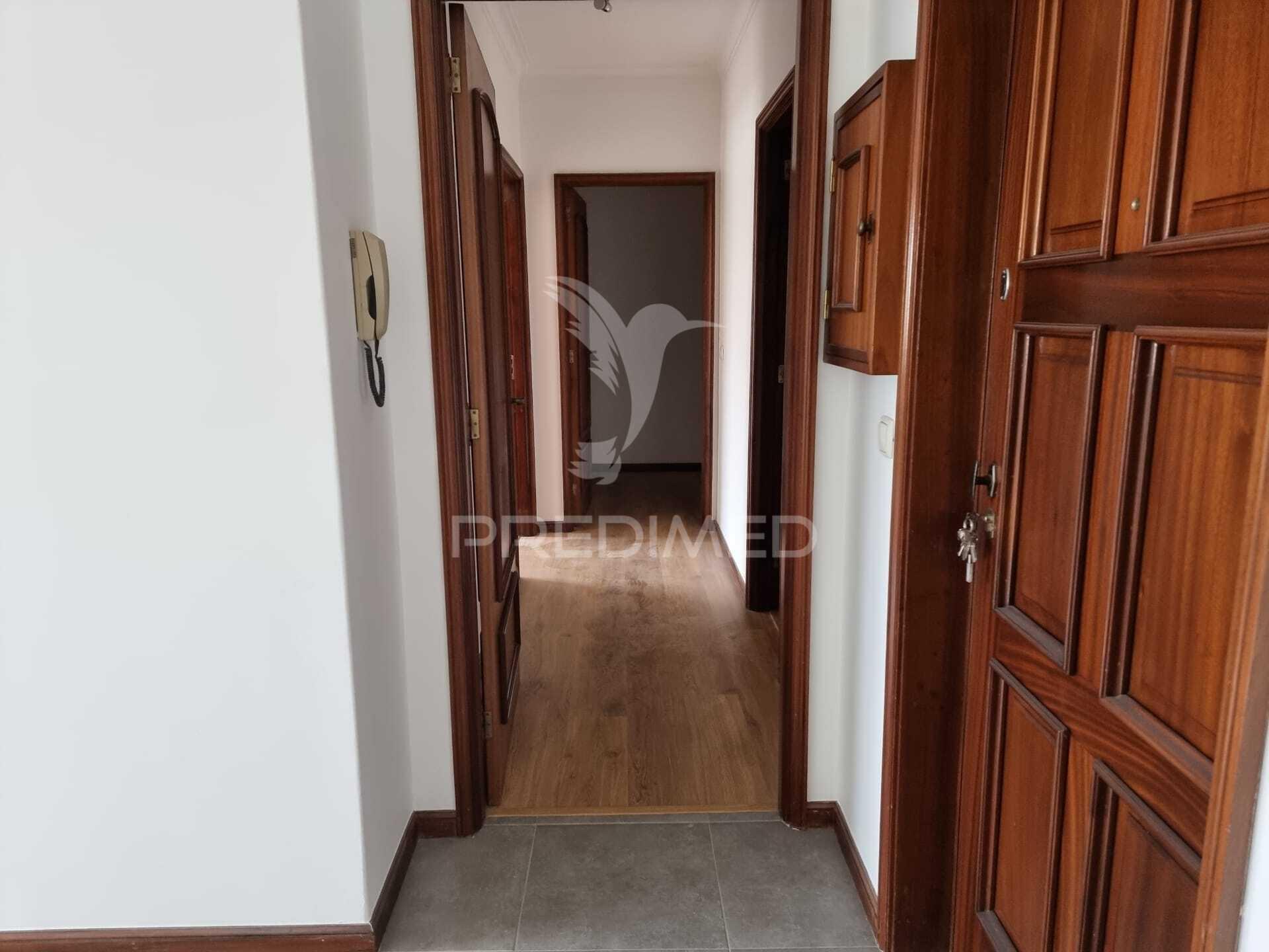 Apartamento t1+1 para arrendar na maia, centro-