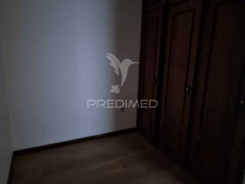 Apartamento t1+1 para arrendar na maia, centro-