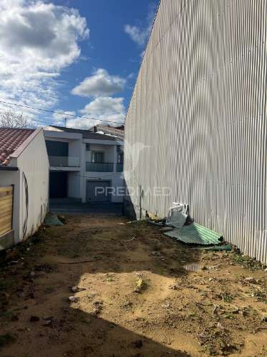 Terreno com 213 m2 em real, braga