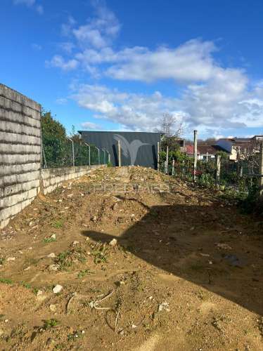Terreno com 213 m2 em real, braga
