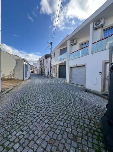 Terreno com 213 m2 em real, braga