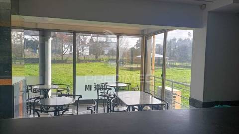 Cafeteria para arrendamento em s. romão do coronado