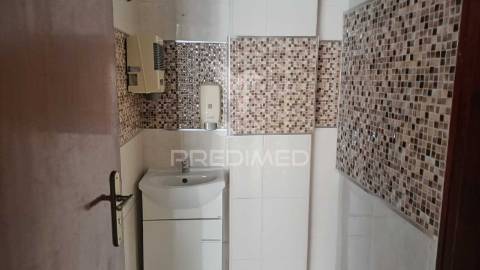 Cafeteria para arrendamento em s. romão do coronado