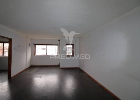 T2 com varanda, terraço e  lugar de garagem em zona aru – são mamede de infesta