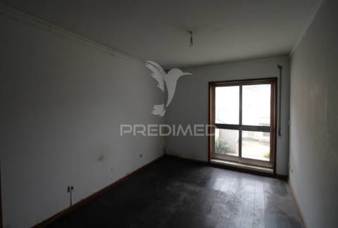 T2 com varanda, terraço e  lugar de garagem em zona aru – são mamede de infesta