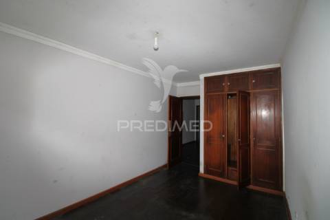 T2 com varanda, terraço e  lugar de garagem em zona aru – são mamede de infesta