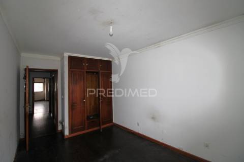 T2 com varanda, terraço e  lugar de garagem em zona aru – são mamede de infesta