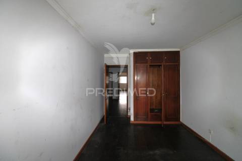 T2 com varanda, terraço e  lugar de garagem em zona aru – são mamede de infesta