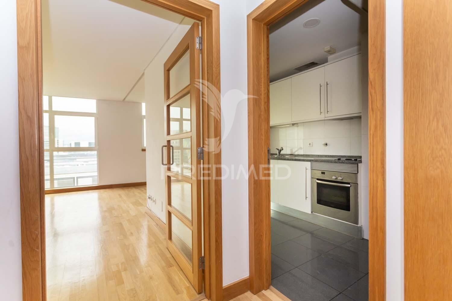 Apartamento duplex t2 parque das nações . lisboa