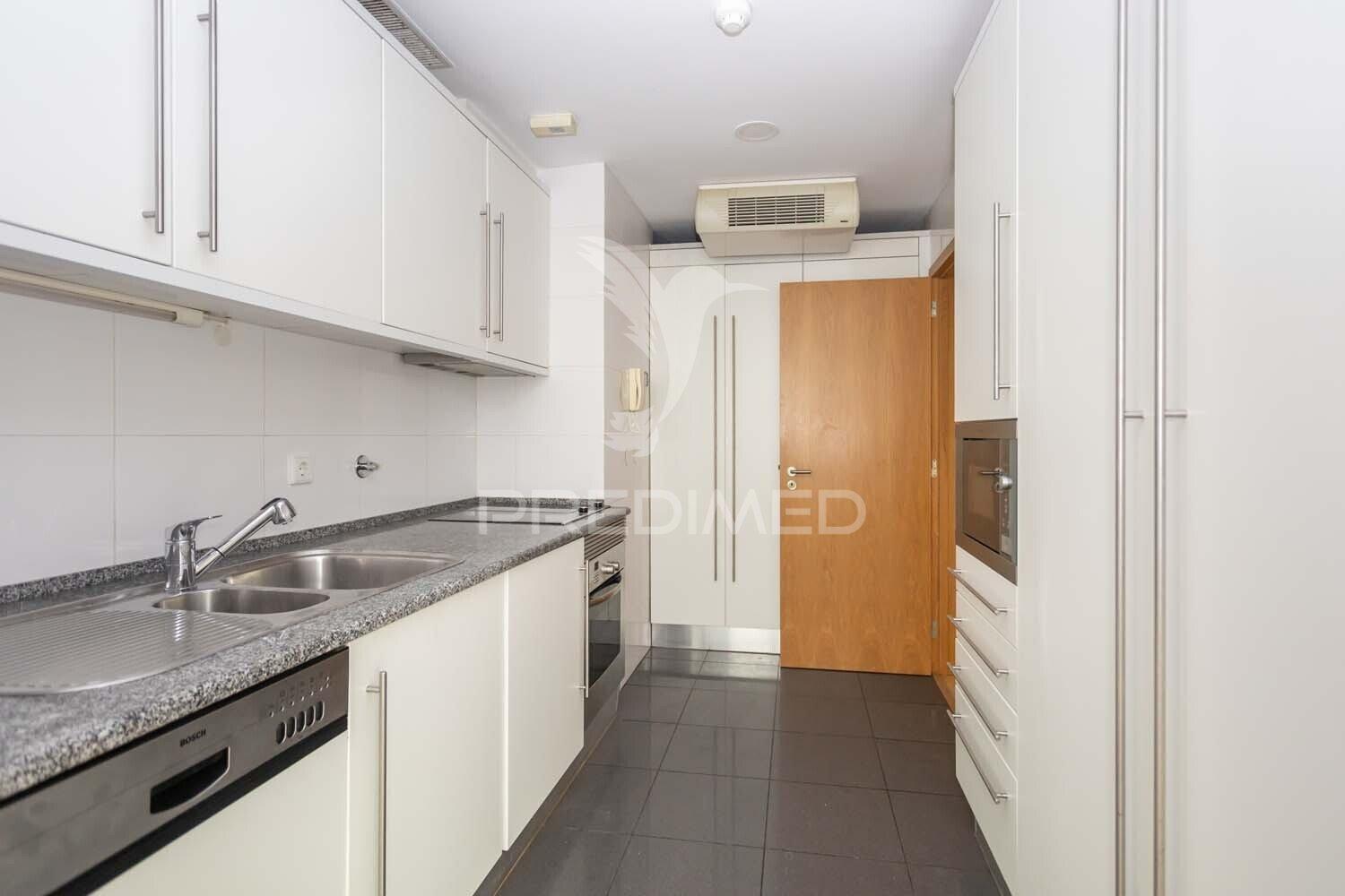 Apartamento duplex t2 parque das nações . lisboa