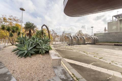 Apartamento duplex t2 parque das nações . lisboa