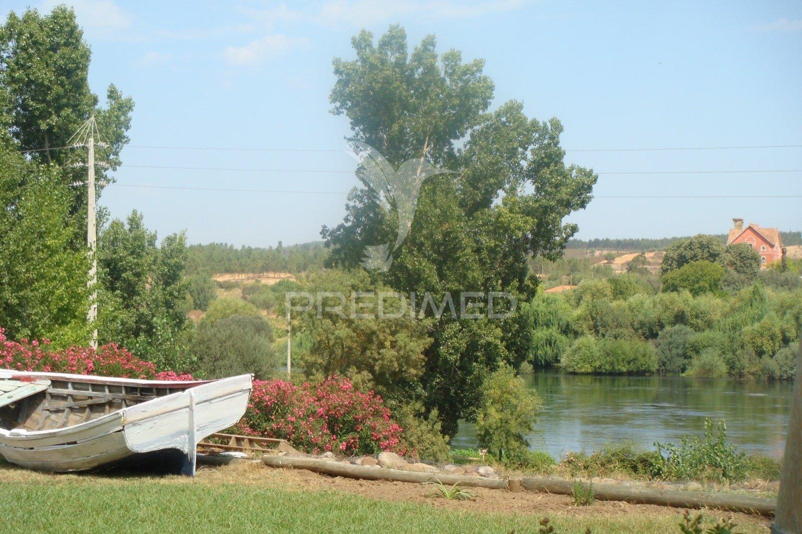 Quinta para eventos, com moradia t3, junto ao tejo em alvega