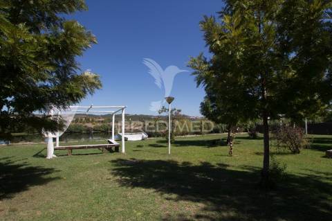 Quinta para eventos, com moradia t3, junto ao tejo em alvega