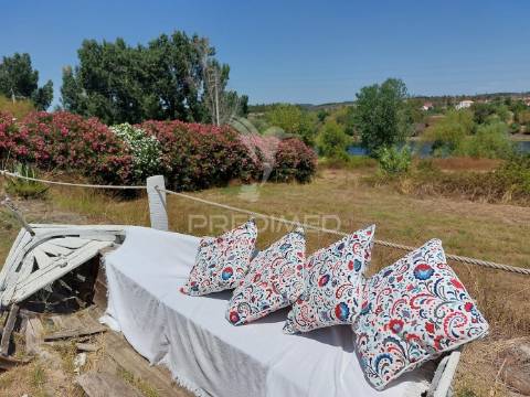 Quinta para eventos, com moradia t3, junto ao tejo em alvega