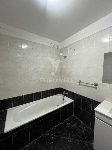 Apartamento t2 em creixomil com garagem