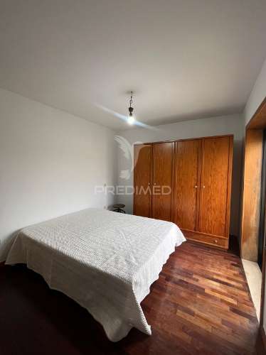 Apartamento t2 em creixomil com garagem