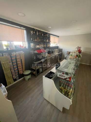 Trespasse de restaurante em milheirós