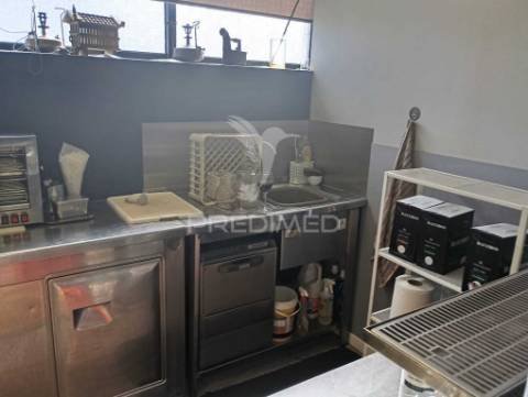 Trespasse de restaurante em milheirós