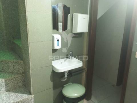 Trespasse de restaurante em milheirós