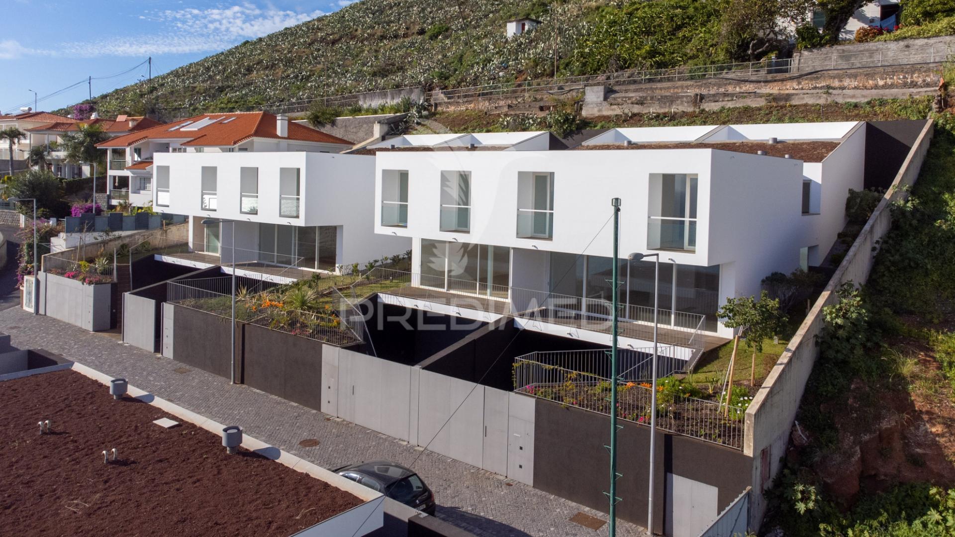 Moradia t 3  na casa branca funchal