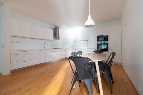 Moradia t 3  na casa branca funchal