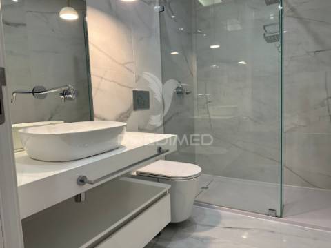 Moradia t3 contemporânea de elevada qualidade, com design distinto e jardim paisagístico