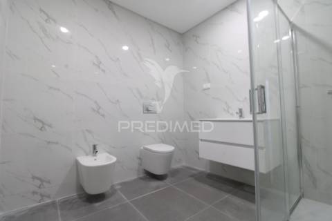 T0 novo com terraço em alfena