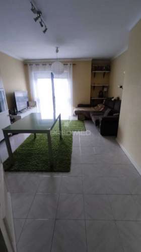 Apartamento t2 com garagem fechada – rio tinto