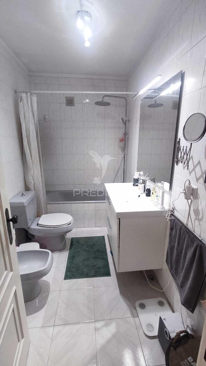 Apartamento t2 com garagem fechada – rio tinto