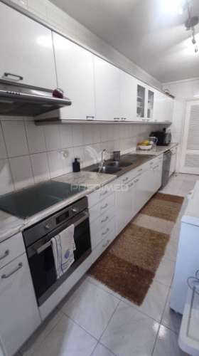 Apartamento t2 com garagem fechada – rio tinto
