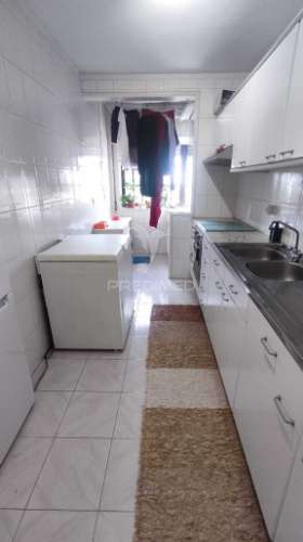 Apartamento t2 com garagem fechada – rio tinto