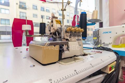 Loja comercial à venda - boa localização - quinta do conde.