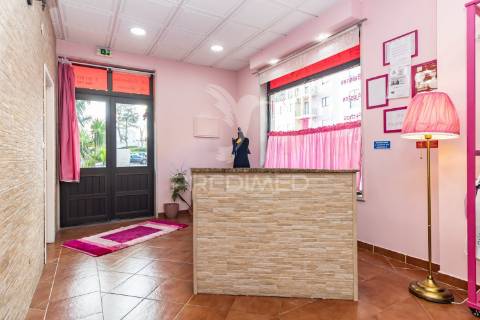 Loja comercial à venda - boa localização - quinta do conde.