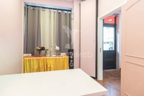 Loja comercial à venda - boa localização - quinta do conde.