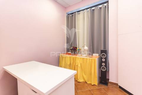 Loja comercial à venda - boa localização - quinta do conde.