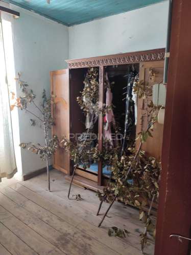 Venda de terreno com ruinas