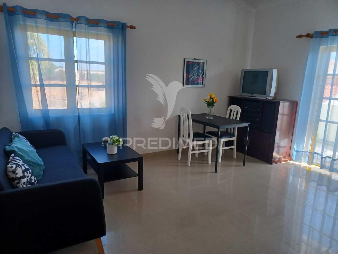 Moradia t2+1 a poucos minutos da praia