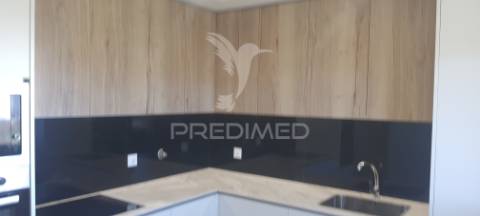 Apartamento -rua doutora paula calado nº 3 -emp. rainha cláudia-elvas