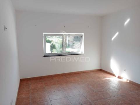 Andar de moradia t3 para arrendamento – 103 m² | golpilheira, batalha