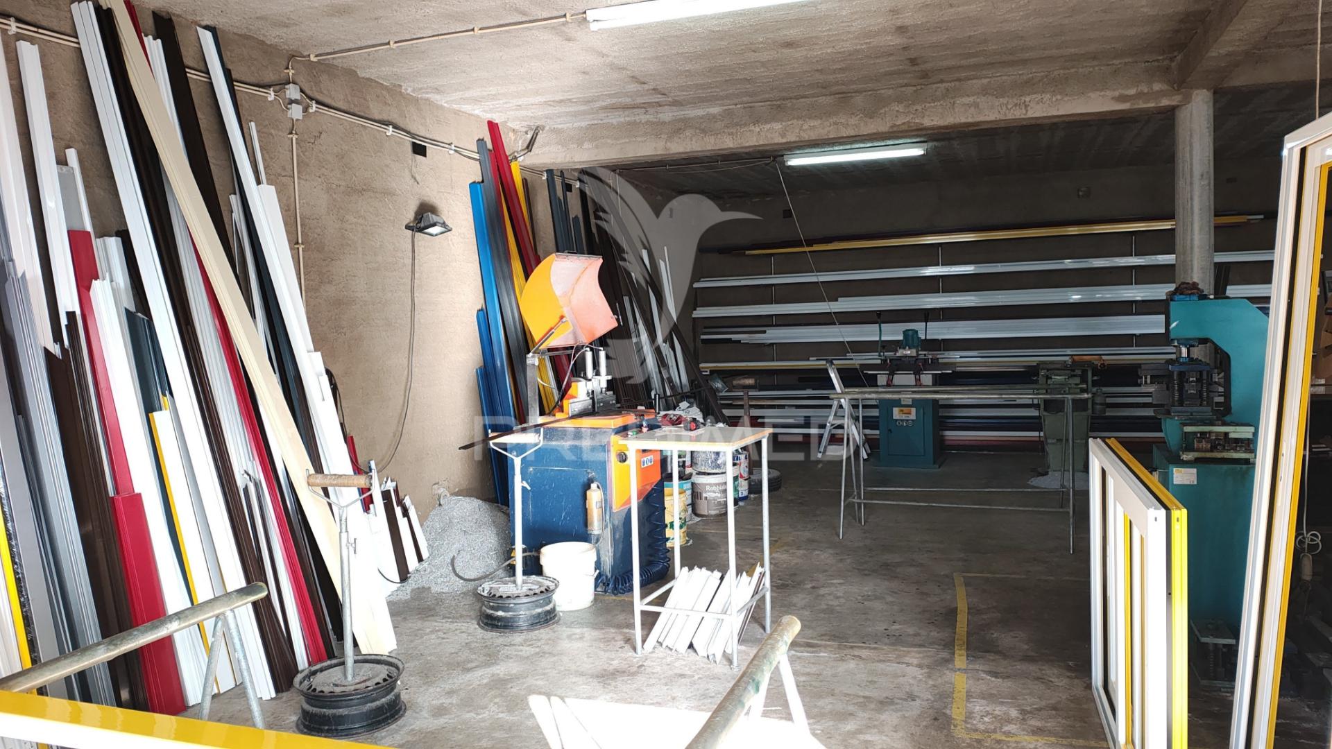 Transpasse de negócio de alúminios &pvc