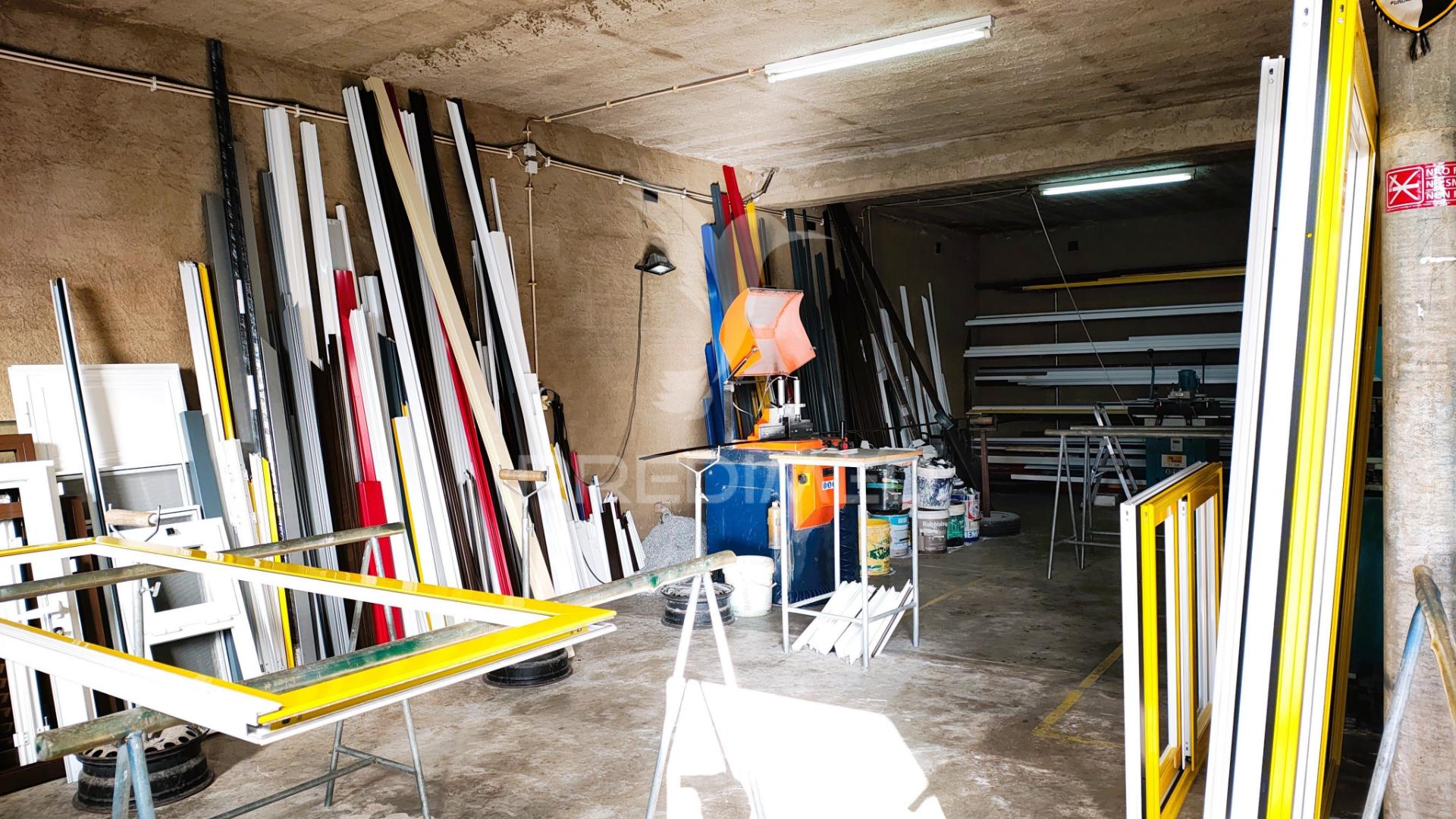 Transpasse de negócio de alúminios &pvc