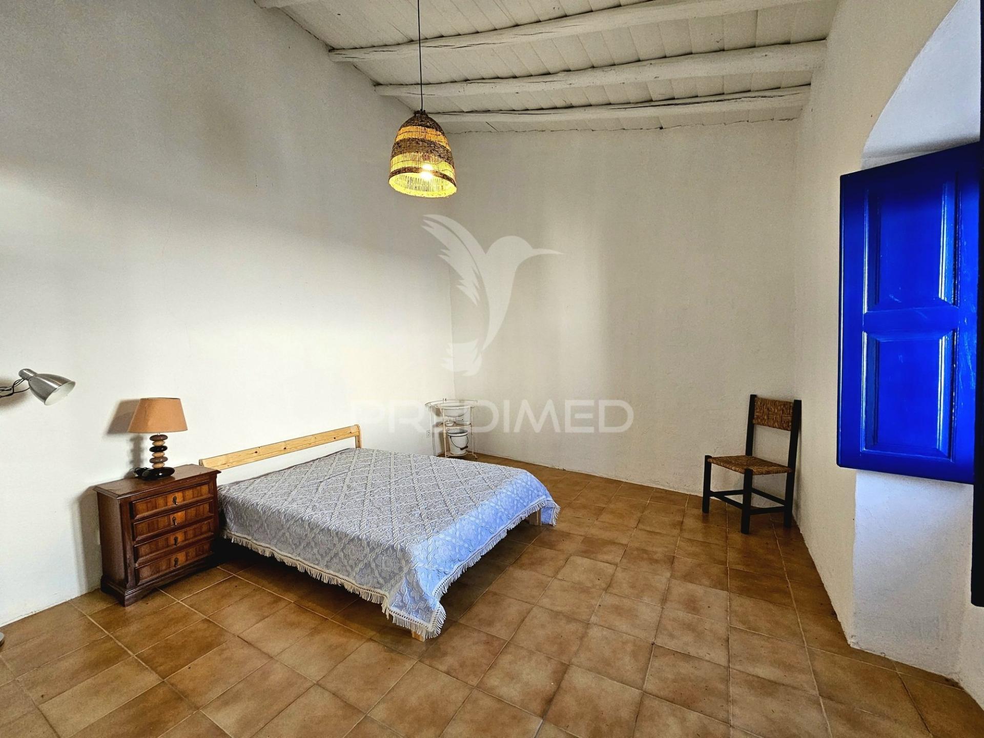 Moradia t3 em santa bárbara, castro verde